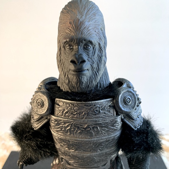 Planet Of The Apes Hasbro Attar Jointed Action Figure - Picture 5 of 6
